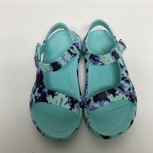 Ocean + Coast minty aqua tie dye sandals lightweight size 8
